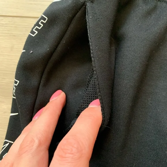 Nike Joggers Size Small 27 Inch Inseam - Picture 4 of 7